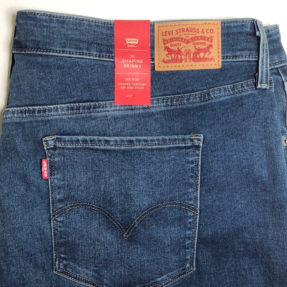 Levis 311 Shaping Skinny Jeans 24W short NWT
